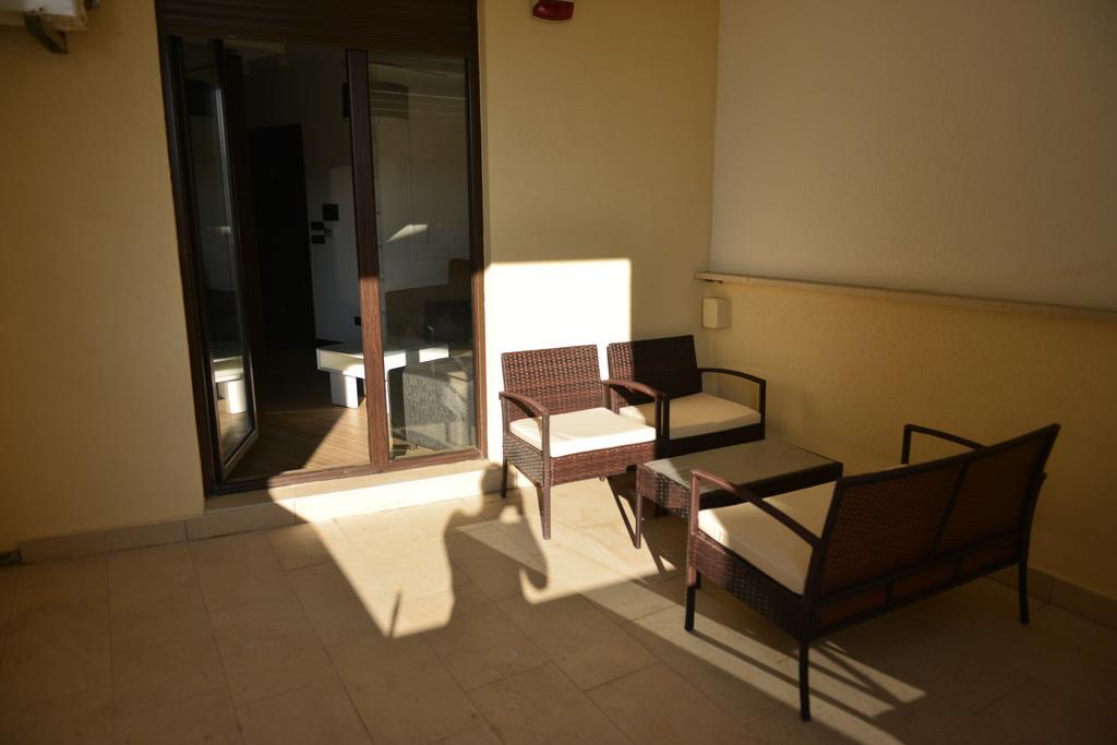 Studio Apartment Picasso Belgrad Exterior foto