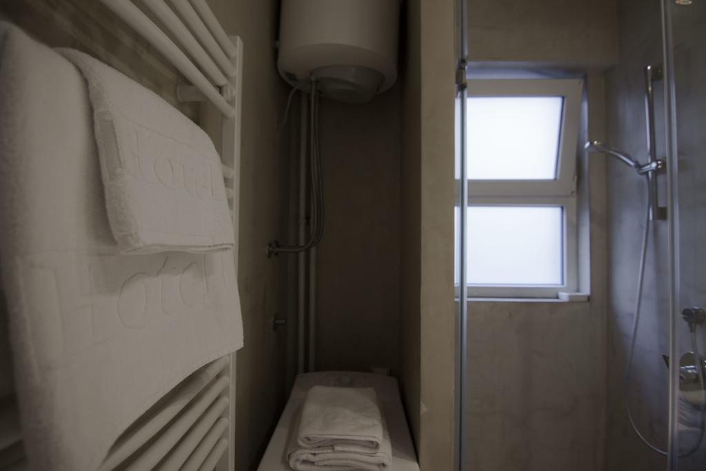 Studio Apartment Picasso Belgrad Exterior foto